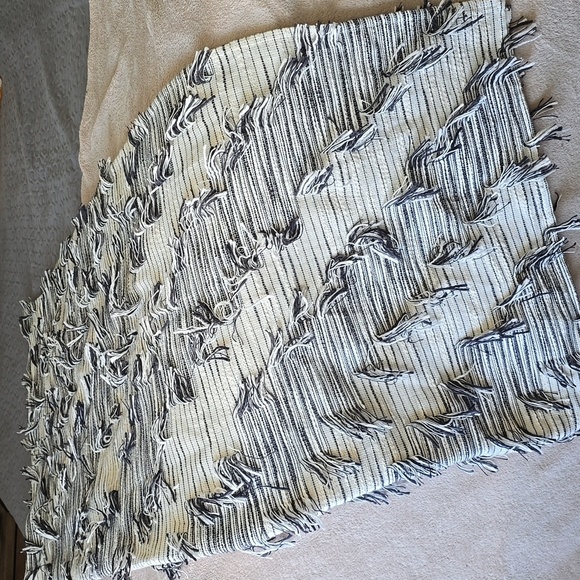 Anthropologie Boho 100% Cotton Fringe Throw| NWOT - Picture 4 of 9